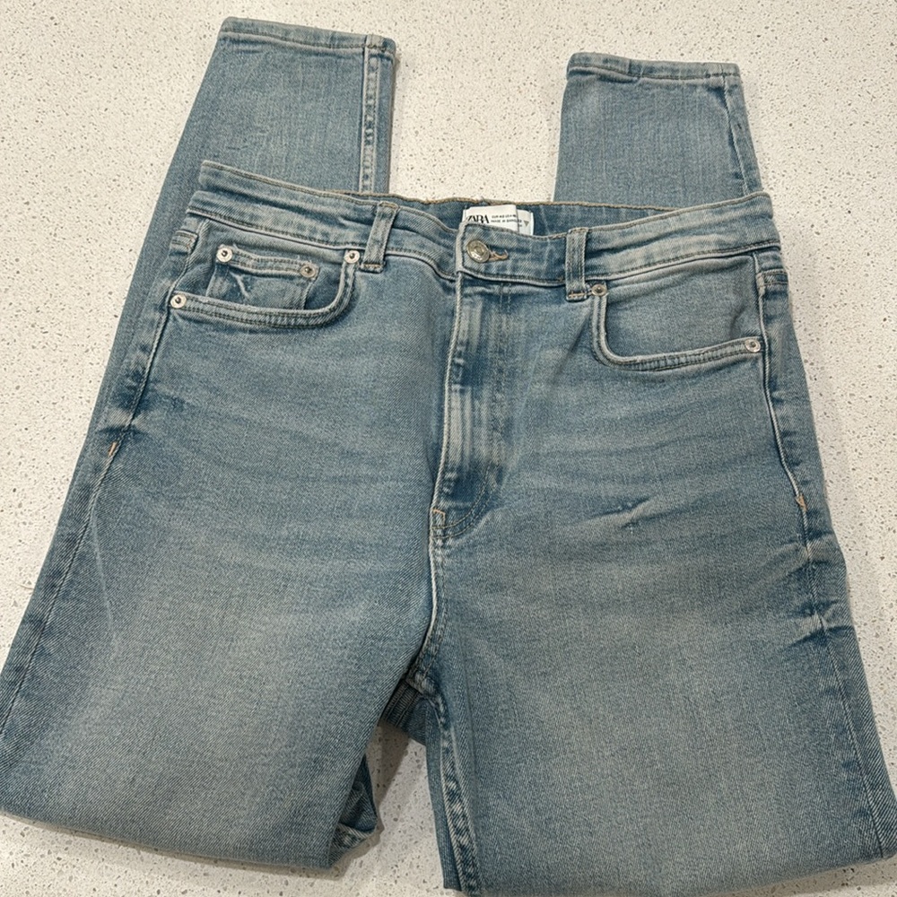 Zara jeans